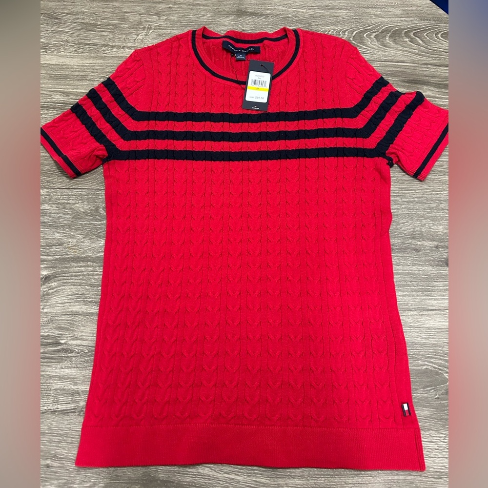 TOMMY HILFIGER Sweater. Size Medium. NEW
